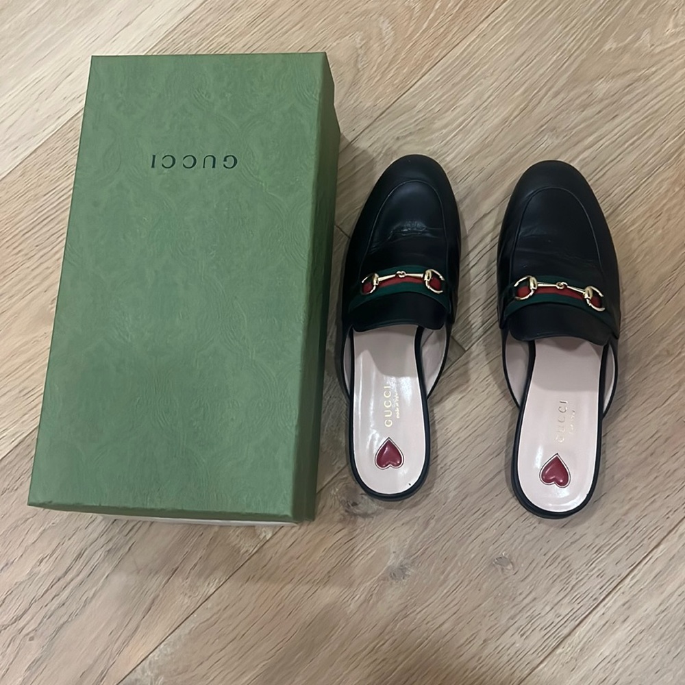 Gucci Princetown slides